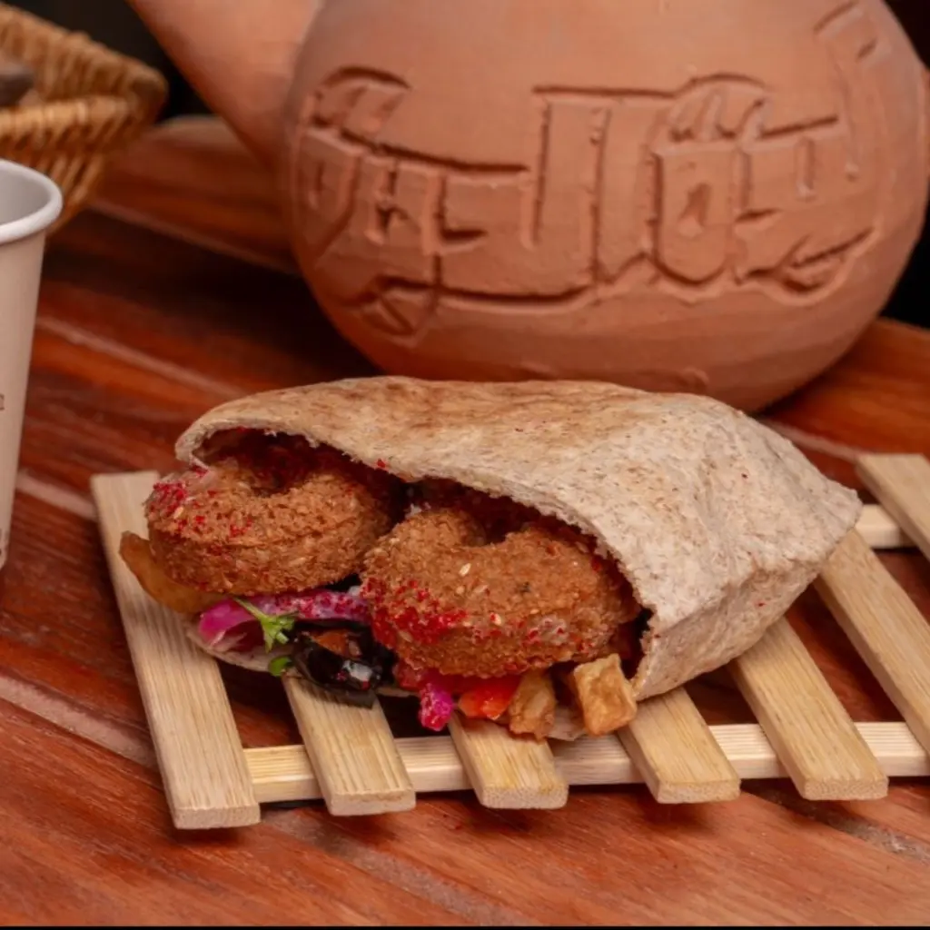 ساندوتش فلافل